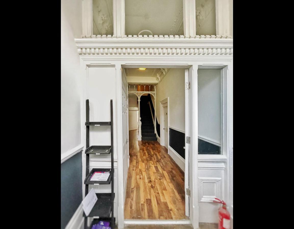 Adeamstays Provides Beautiful Centrally Located 1 And 2 Bed Apartments On Liverpools Boulevard Exteriör bild