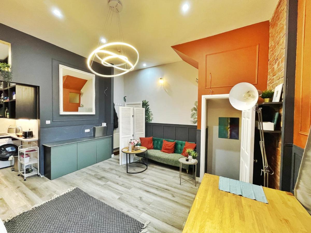 Adeamstays Provides Beautiful Centrally Located 1 And 2 Bed Apartments On Liverpools Boulevard Exteriör bild