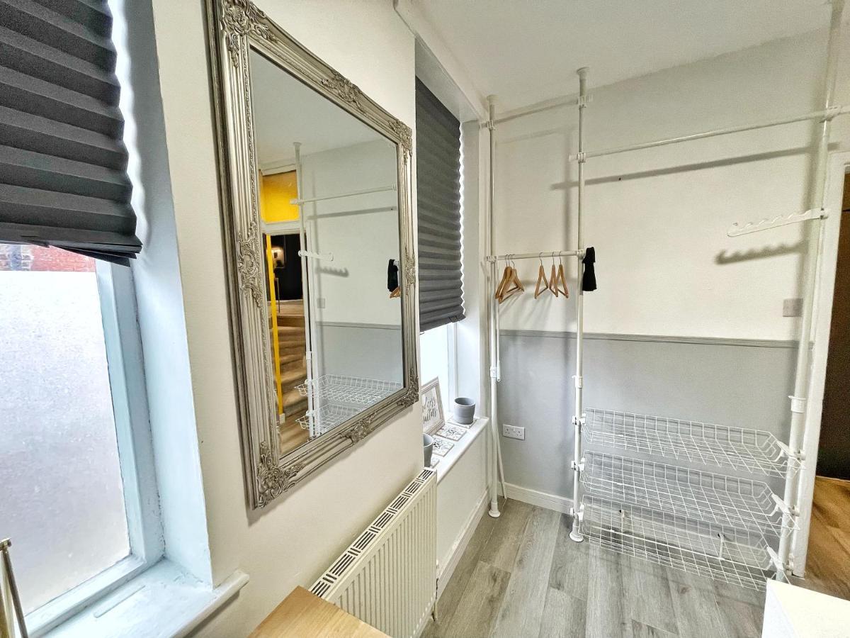 Adeamstays Provides Beautiful Centrally Located 1 And 2 Bed Apartments On Liverpools Boulevard Exteriör bild