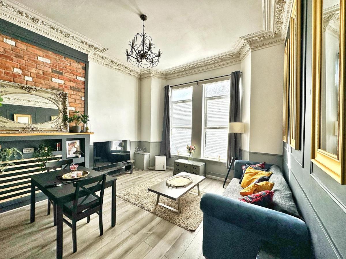 Adeamstays Provides Beautiful Centrally Located 1 And 2 Bed Apartments On Liverpools Boulevard Exteriör bild