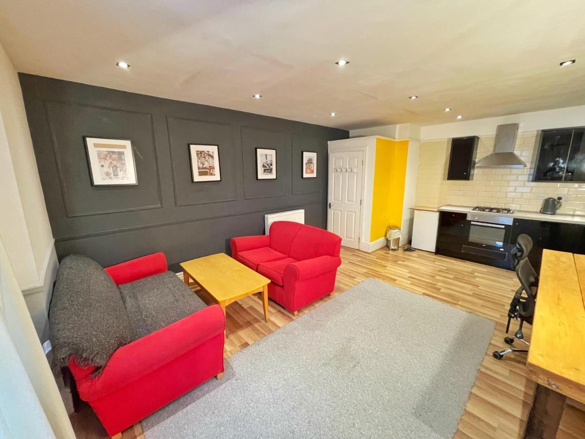 Adeamstays Provides Beautiful Centrally Located 1 And 2 Bed Apartments On Liverpools Boulevard Exteriör bild