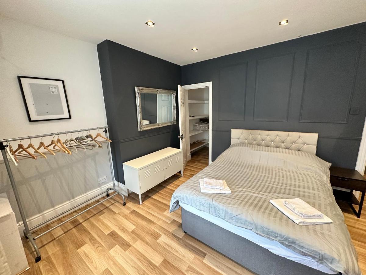 Adeamstays Provides Beautiful Centrally Located 1 And 2 Bed Apartments On Liverpools Boulevard Exteriör bild